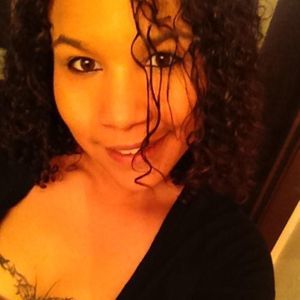 Meet your Posher, Deandra